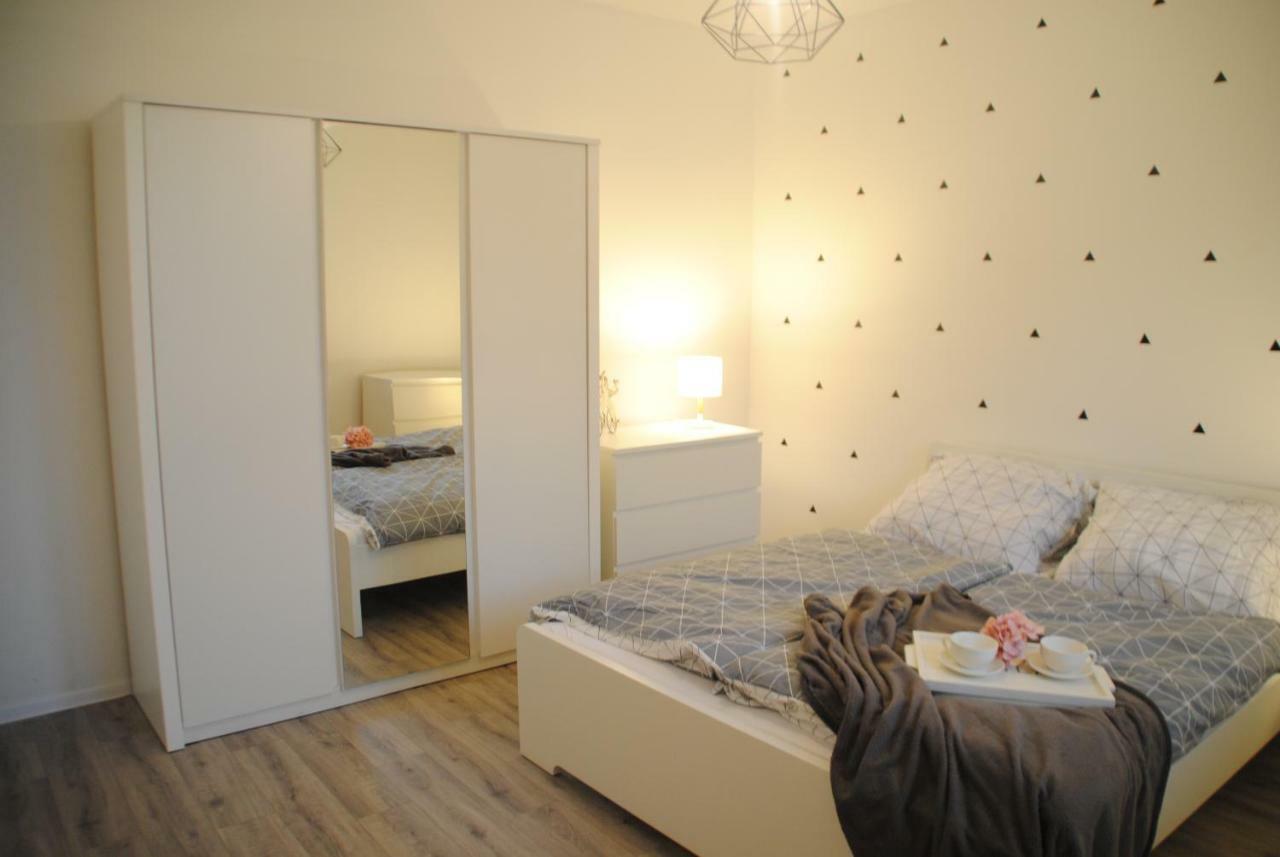 Ferienwohnung Apartman U Lesa Ratiskovice Exterior foto